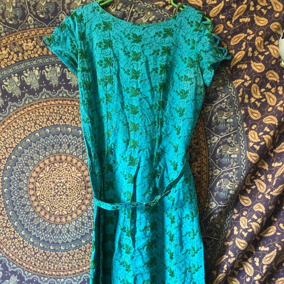 Vintage 1950s Embroidered Leaf Teal dress - Picture 1 of 5